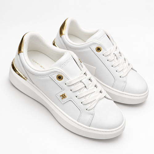 Tommy Hilfiger platform chic
