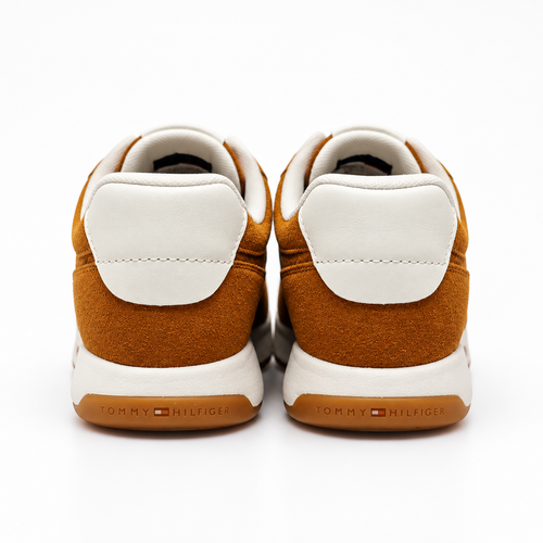 Tommy Hilfiger Runner sued